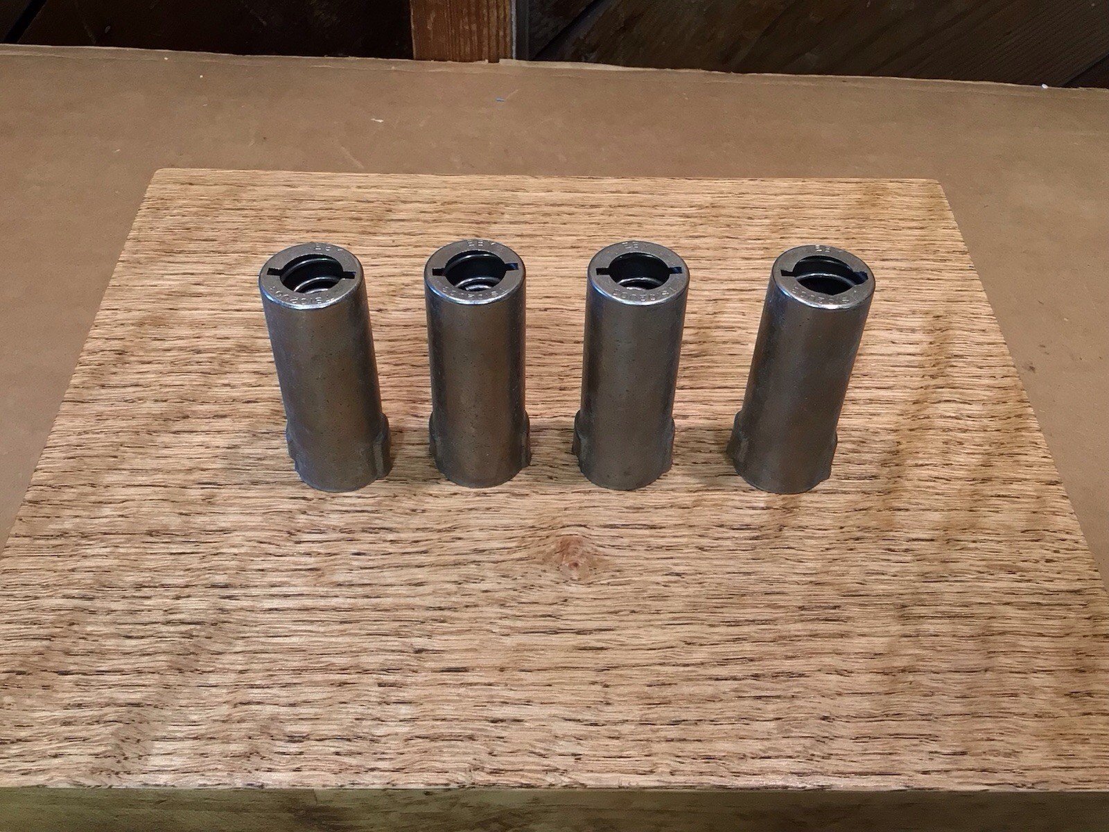 (4) EBY TS102U03 7-Pin Vacuum Tube Shield: 6AQ5 6X4 Style. 2 1/4″ T x 7/8 Dia.