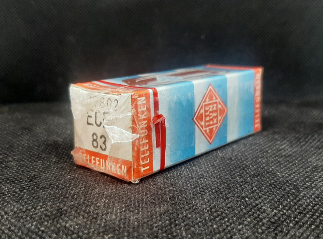 ECF83 TELEFUNKEN TUBE UNOPENED n1106