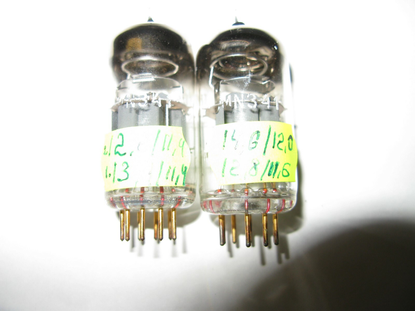 pair NOS Tesla gold pins E88CC tube 6922 same date code ecc88 e188cc