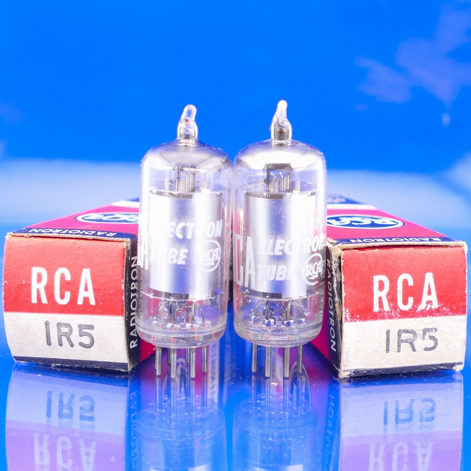 Two Excellent RCA 1R5 Tubes NOS NIB Matched Date Codes Test[%]: 95 95 TV-7