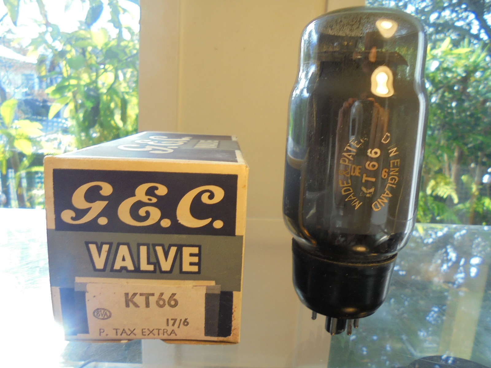 GEC KT66 BRITISH OLD STOCK IN BOX 1950’S GREY GLASS VINTAGE VALVE TUBE