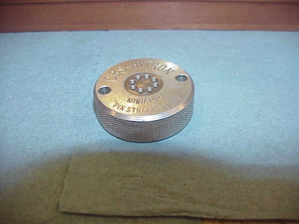 Vintage CBS-Hytron Vacuum Tube Miniature 8-Pin Straightener Radio Amplifier