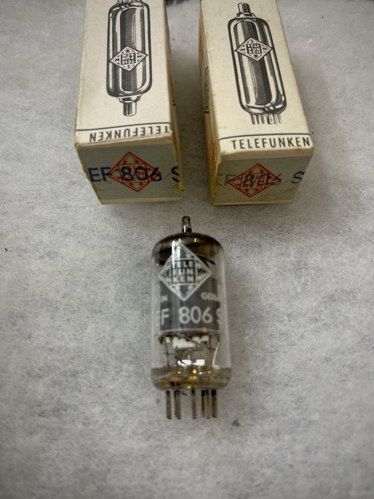 Telefunken EF806S EF86 6267 Z729 Ribbed Plate Sealed Super Rare