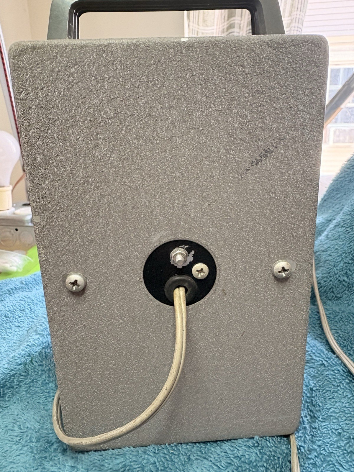 Heathkit V-7A Vacuum Tube Voltmeter Powers On Untested.