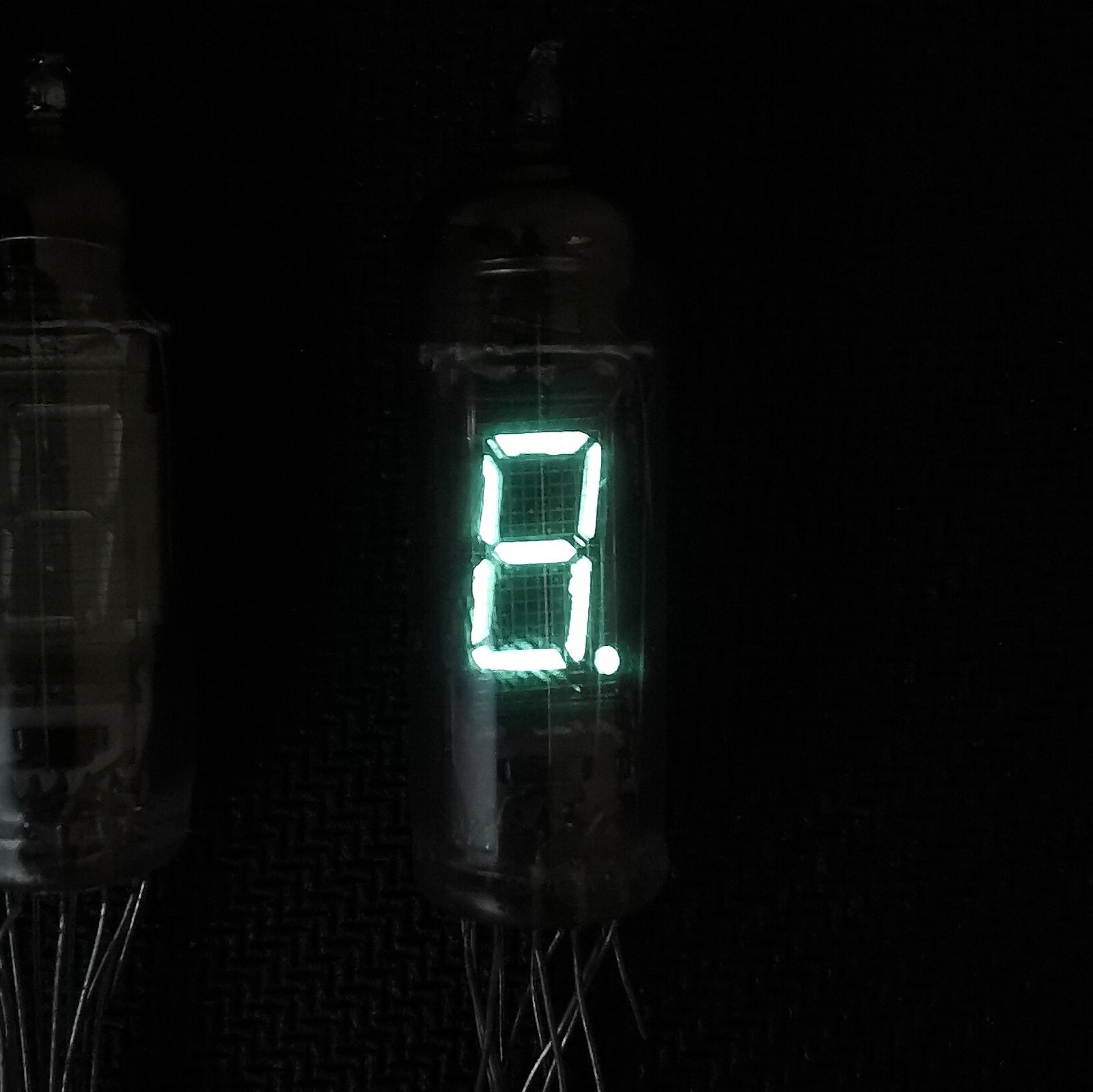 6 pcs IV-6 / IV6 / ИВ-6 VFD TUBES DIGIT DISPLAY Fluorescent Indicator