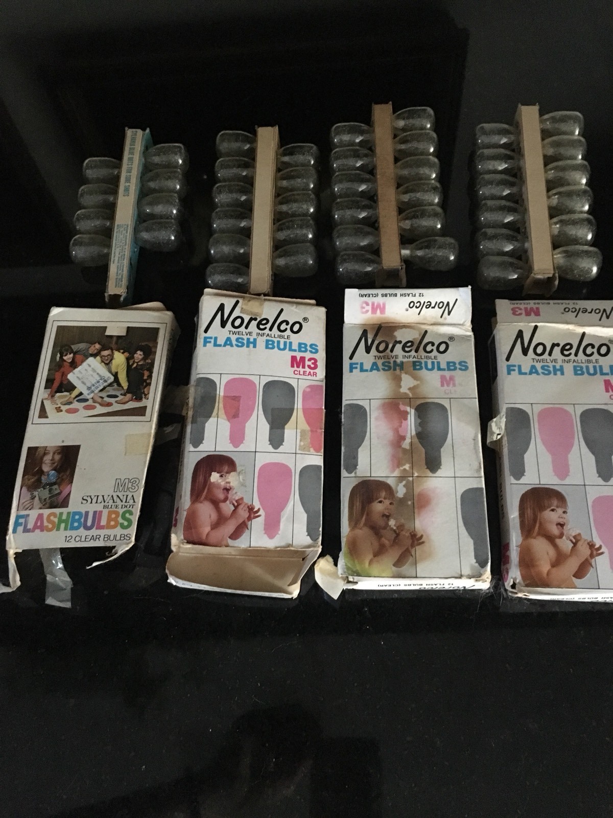 Flash Bulbs 43 New in Box Vintsge Norelco M3B Clear – Infallible Bulbs
