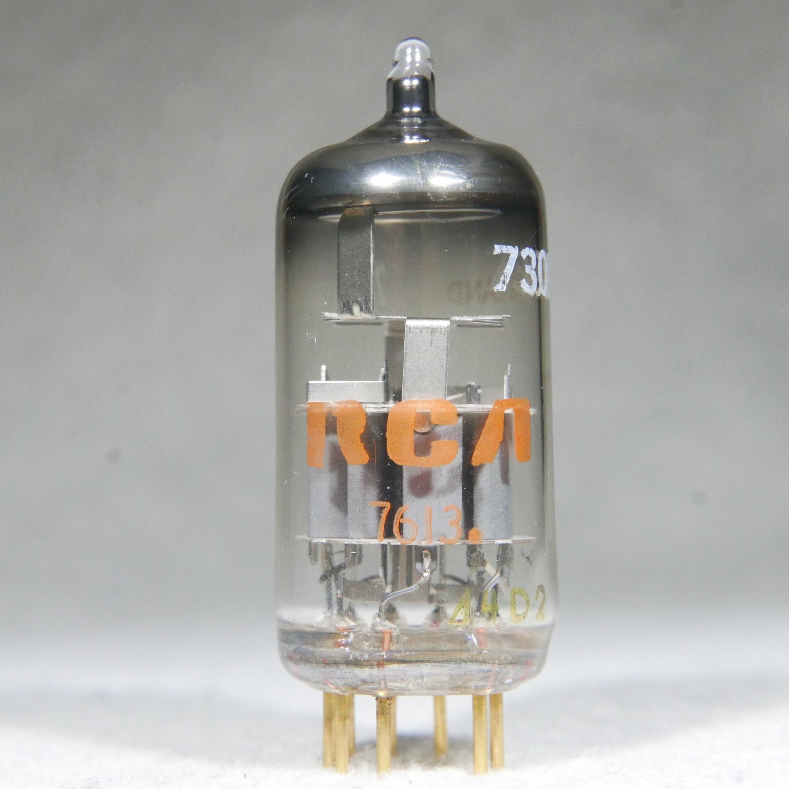NOS/NIB Amperex (RCA Label) 7308/E188CC O-Getter Gold Pin Made in Holland 1974