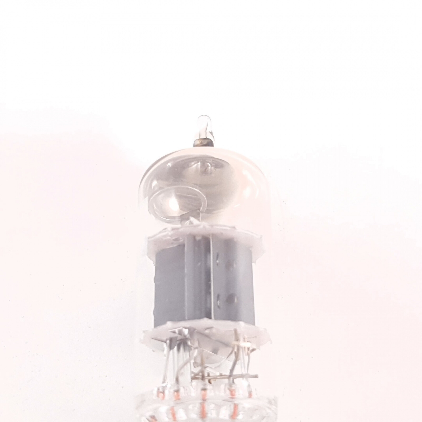 1 X ECF802 / 6JW8 PINNACLE TUBE. COPPER RODS. 12. CH114