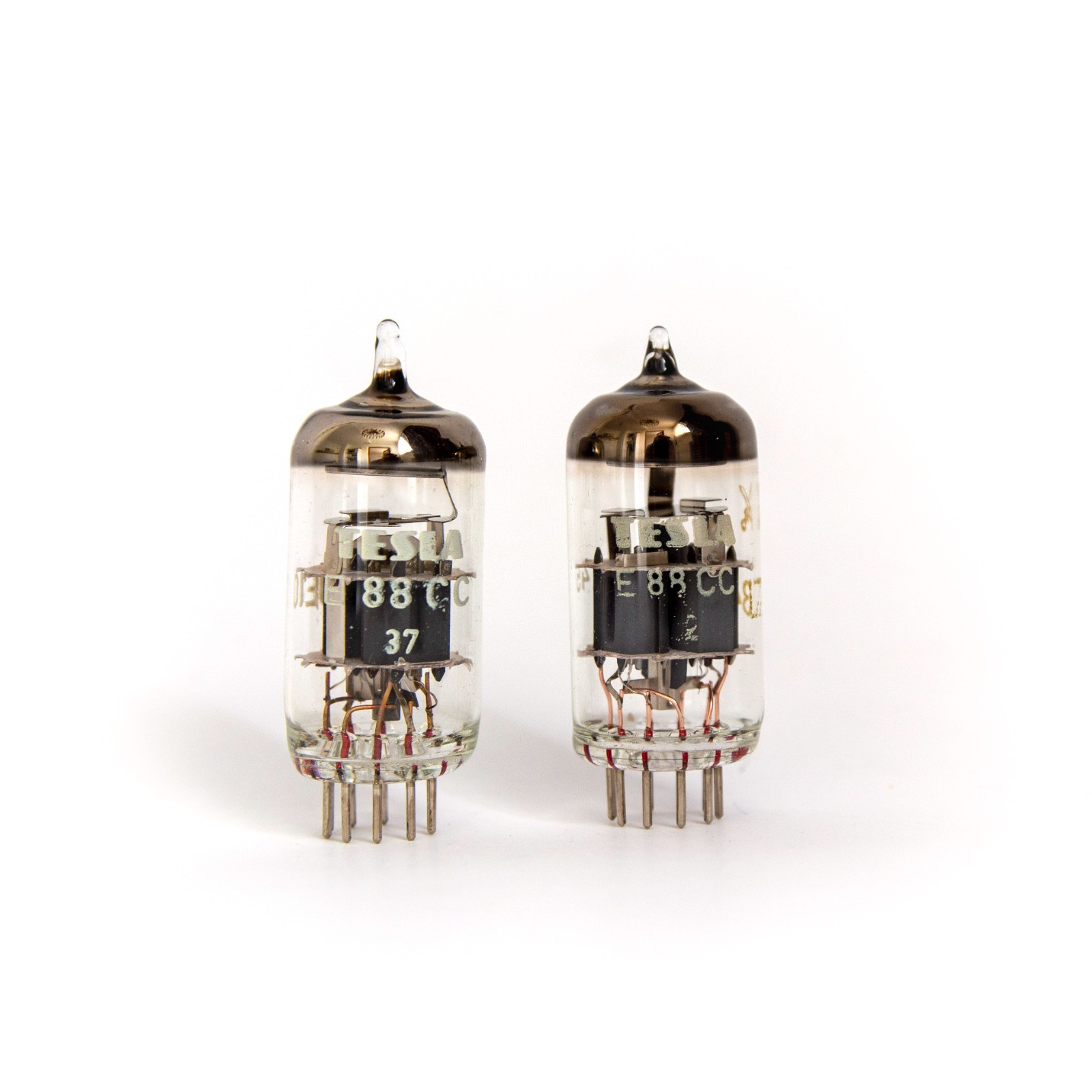 ECC88 TESLA MATCHED PAIR 6DJ8 6922 E88CC. TESTED STRONG.