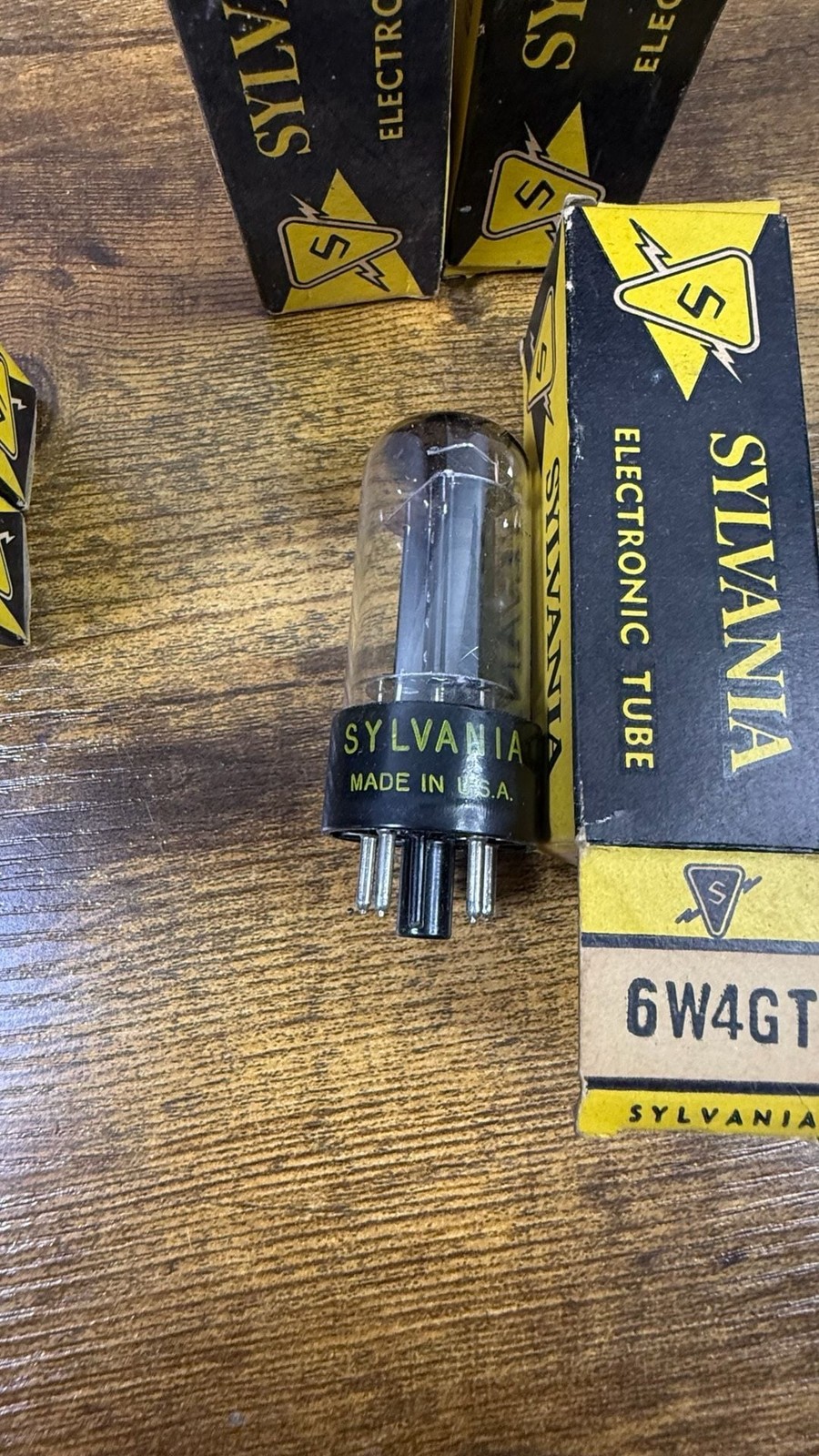Lot of Vintage Sylvania Electronic Vacuum Tubes (6W4GT, 6AU6, and 6AQ5A)