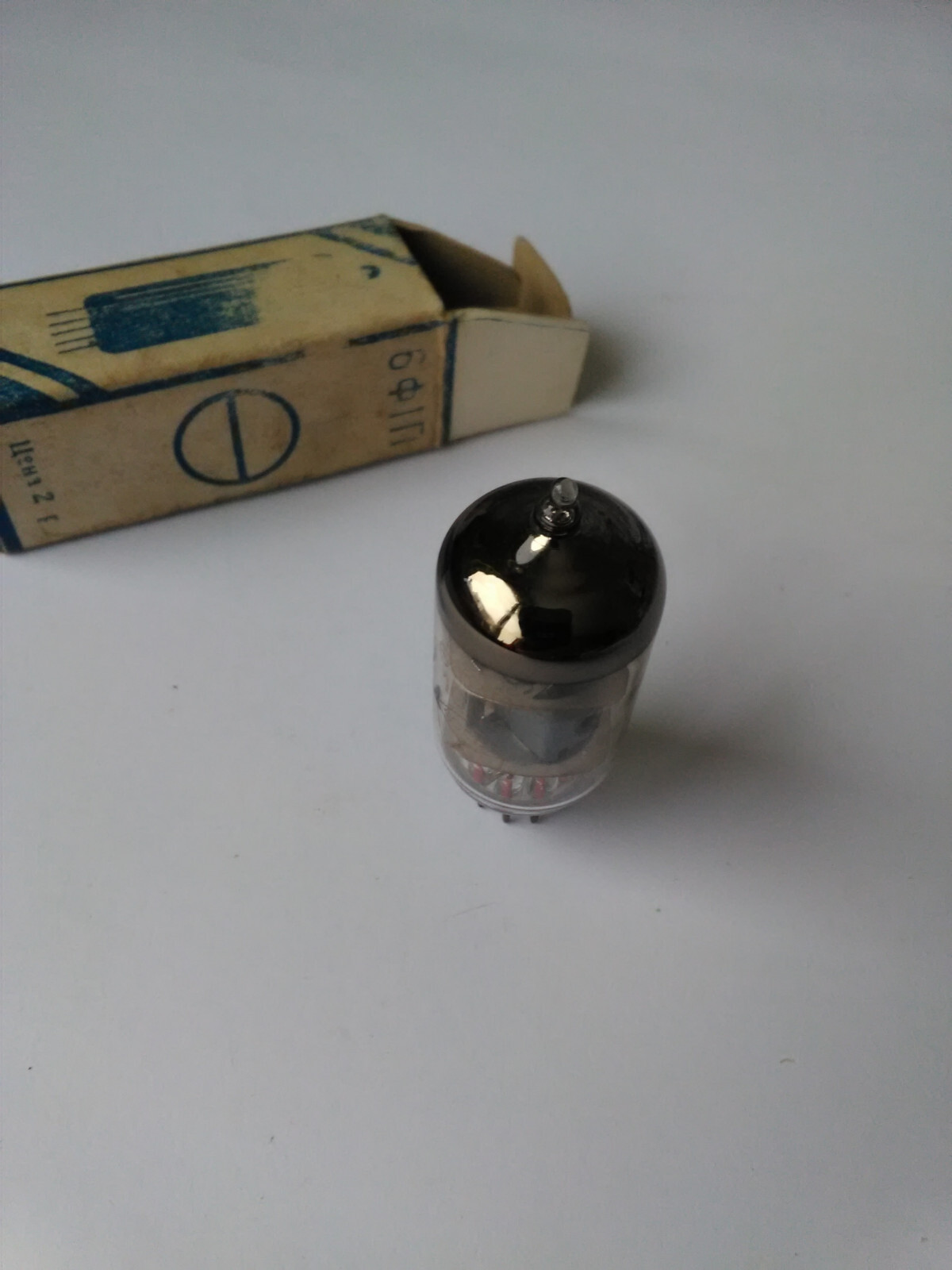 10 pcs 6F1P (6Ф1П) Soviet Tubes /(ECF80 ,6BL8, 6AX8) Triod-pentode tubes HiFi