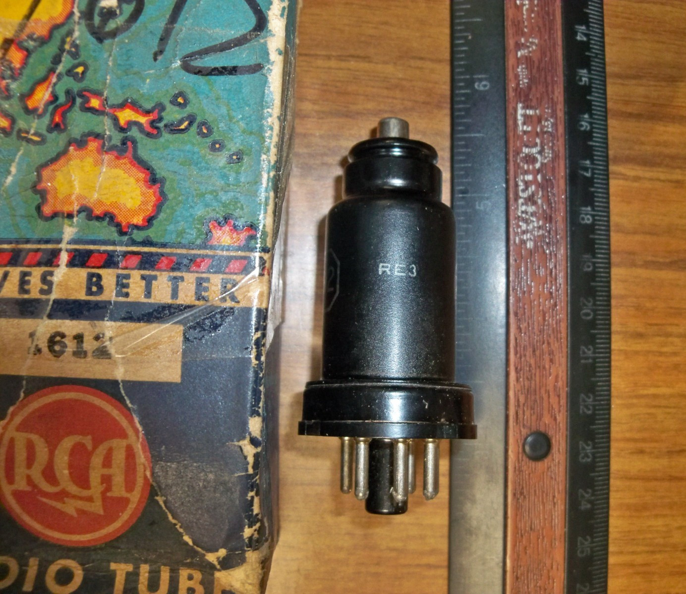 Strong RCA RADIOTRON Black Metal 1612 Tube