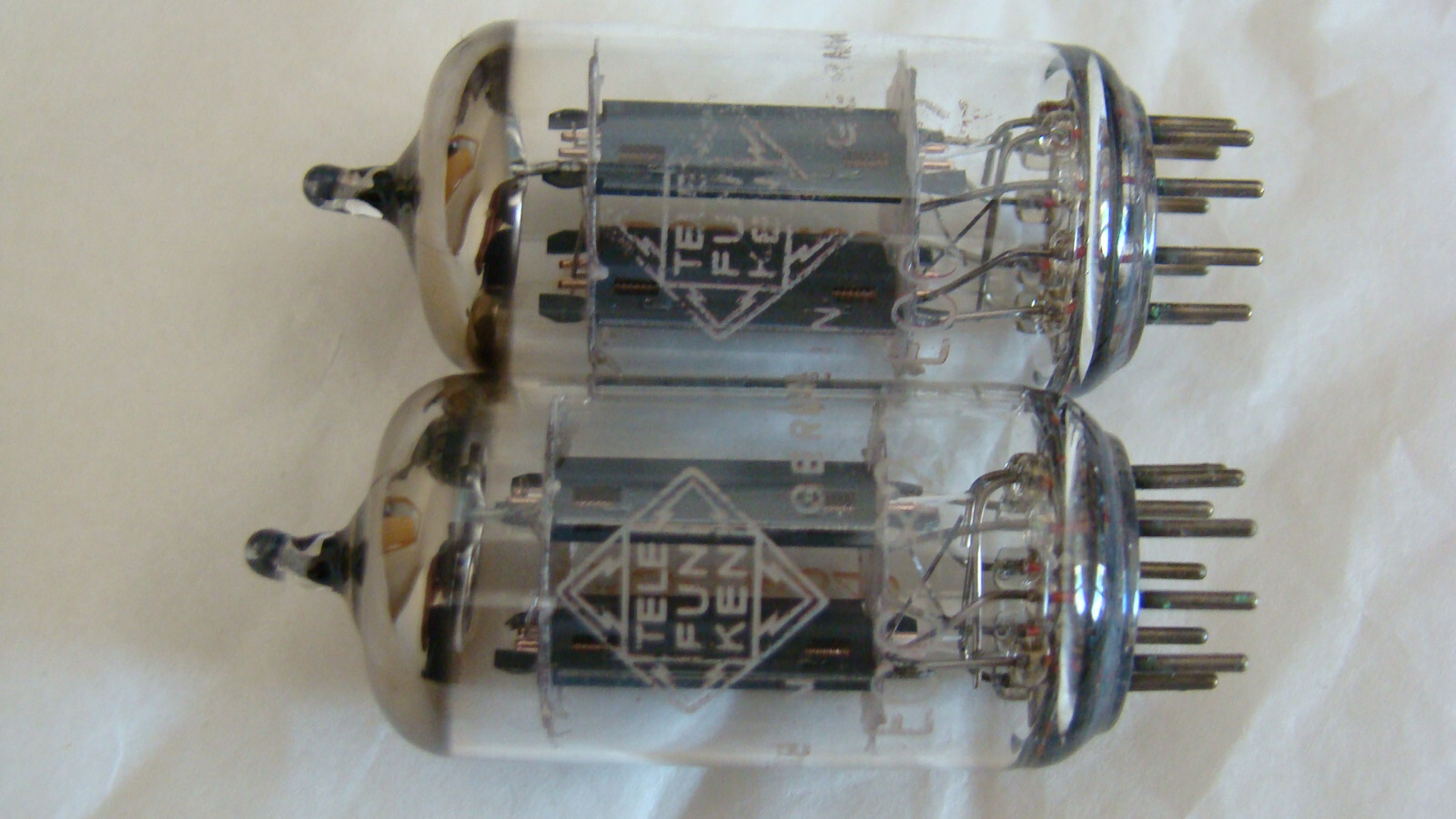 TELEFUNKEN ECC82 12AU7 PAIR TESTED ON AMPLITREX AT1000 TUBETESTER