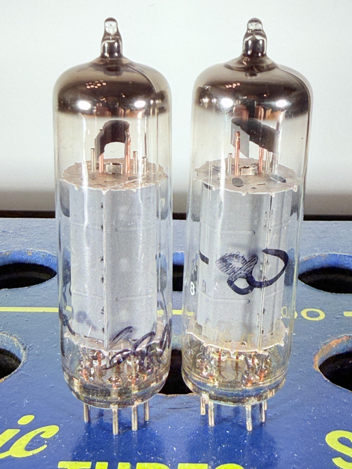 Lot of 2 Tube ( Pair ) Raytheon Vintage EL84 6BQ5 Japan Tested Good Tube