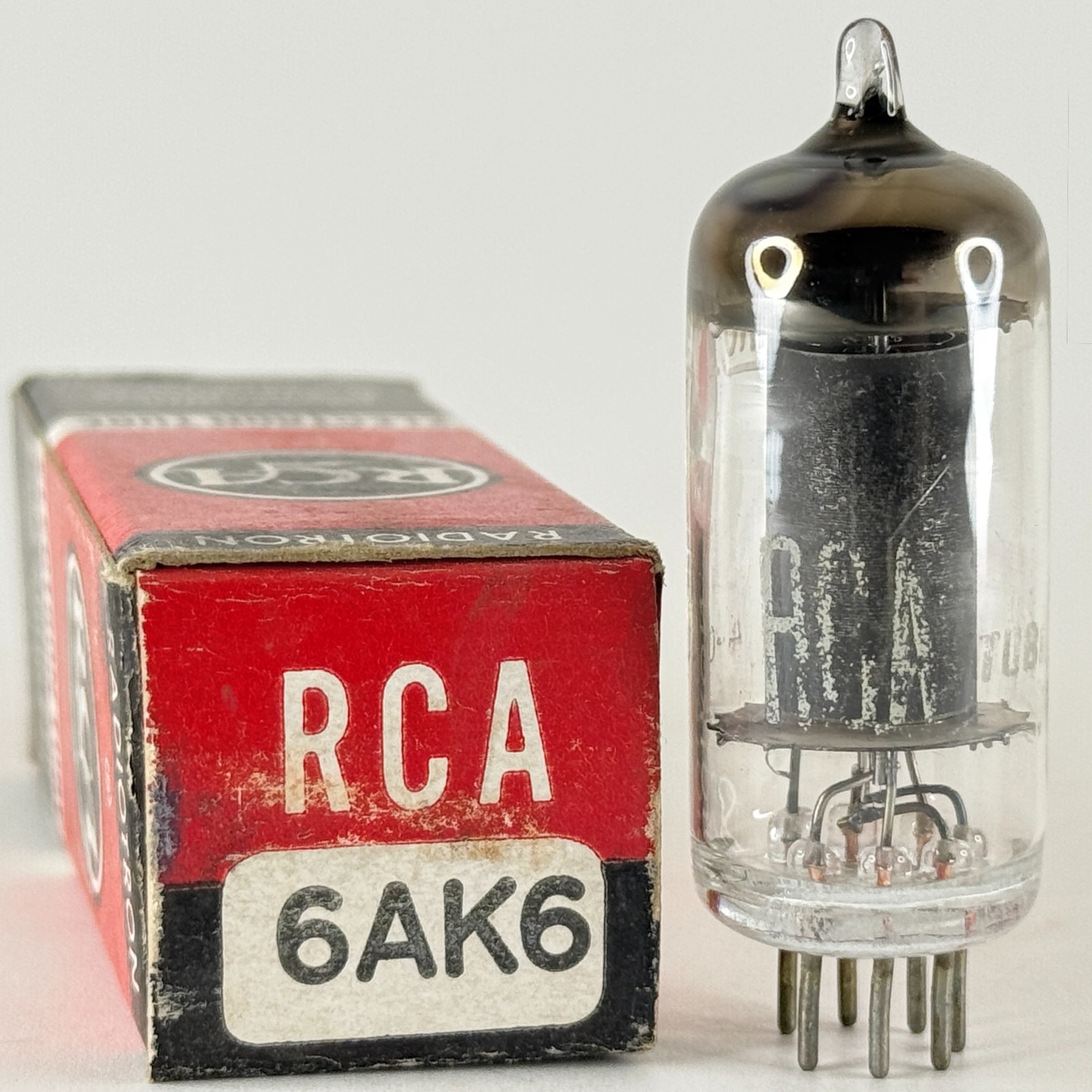 (1) Tested RCA 6AK6 Tube with Box Date Code 4-04 Power Amplifier Pentode Tube