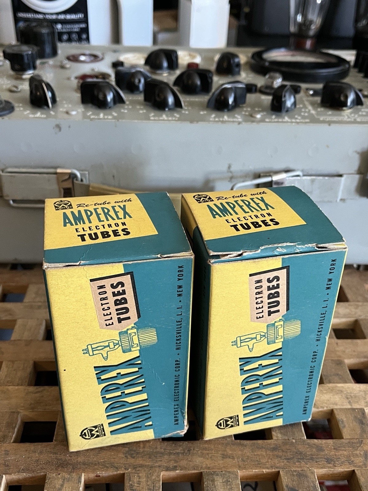 1956 Date Matched Pair SY0 Metal Base Amperex Philips 6CA7 EL34 Vacuum Tubes NOS