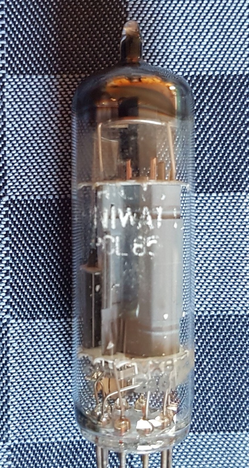VALVE – TUBE – PHILIPS MINIWATT – PCL85